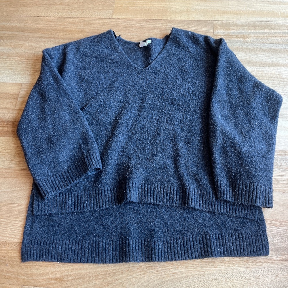 H&M Women's V-Neck Longline Sweater in Dark Charcoal